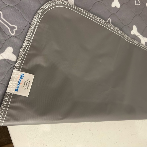 Gray/White Dog Bone Pattern. - Picture 2 of 3